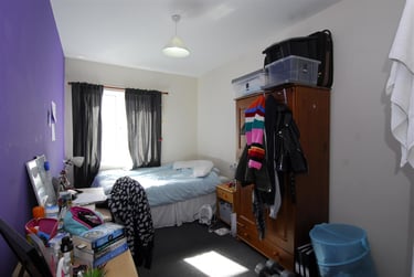 2 bed flat, Gilwell Street,, City Centre, Plymouth, PL48BU - Image 4